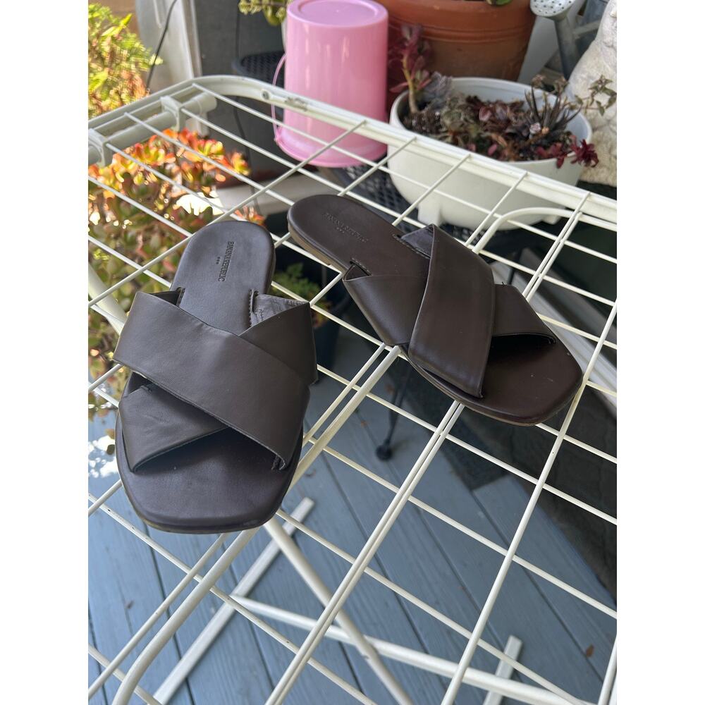 Banana republic brown sandals size 7